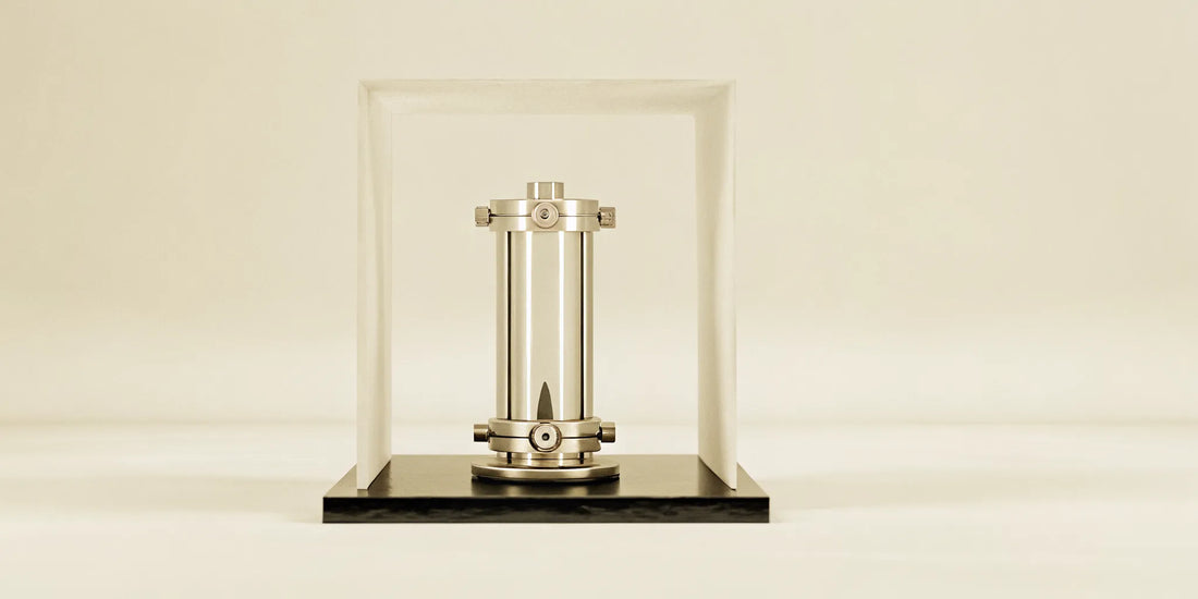 A wearable, hands-free leak-proof pump designed to save every drop of milk.